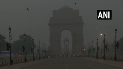 दिल्ली में बारिश से बढ़ी ठंड, UP में कोहरे का कहर!