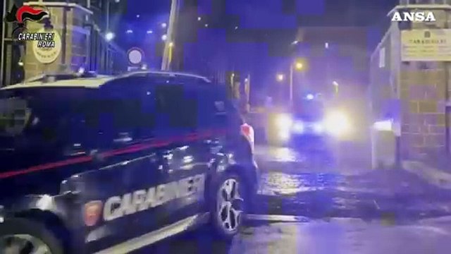 Roma, furti e rapine in abitazioni e a danno di anziani: 5 arresti