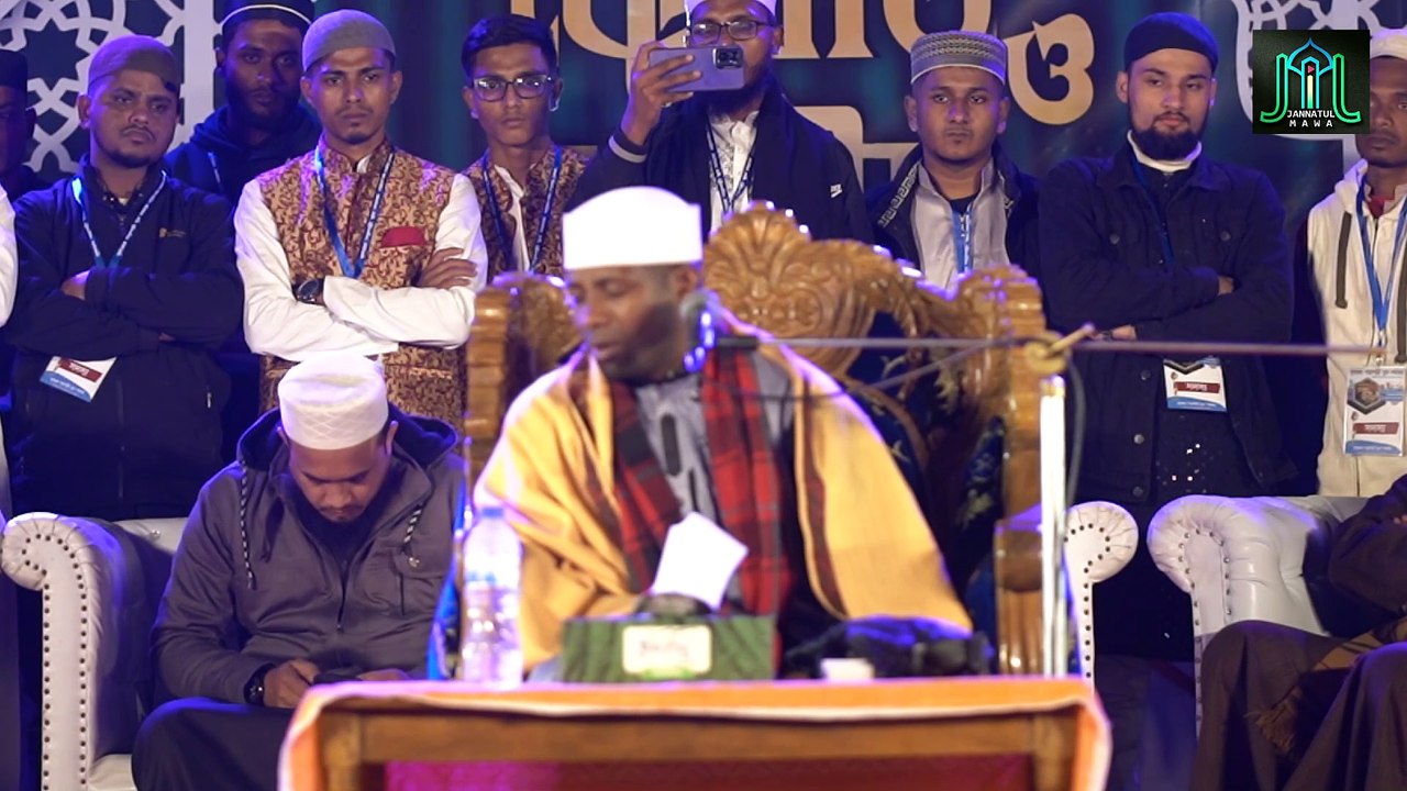 এক নিঃশ্বাসে সূরা দোহা তেলাওয়াত করে তাক লাগিয়ে দিলেন আফ্রিকান ক্বারী ঈদী শাবান। Qari Eidi Shaban