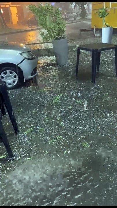 Chuva causa transtornos no Rio; previsão alerta para mais tempestades