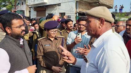 आरोपी सरपंच की मौत के बाद परिजनों ने किया चक्का जाम पुलिस पर लगाया आरोप