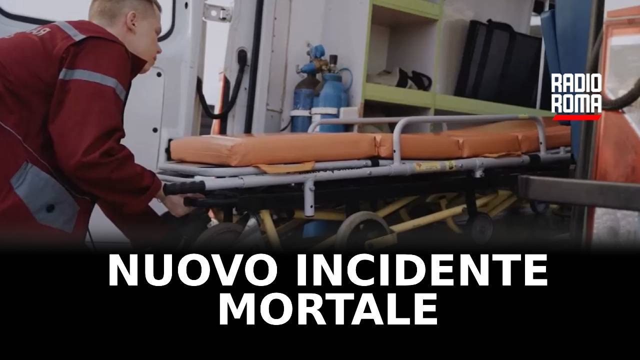 Auto fuori strada, muore 44enne, feriti moglie incinta e 2 figli