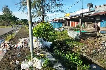 Masalah Sampah di Distrik Dekai Kota