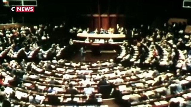 Jean-Marie Le Pen fait ses adieux au Parlement européen en même temps qu'à la vie politique