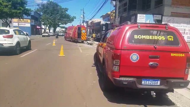 Após muro ceder, trabalhador sofre queda de cerca de 3 metros na Rua Cuiabá
