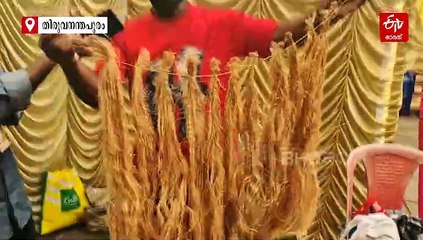 കുട്ടികൾ ചോദിച്ചു, 'ബാംബൂ ബോയ്‌സിലെ വേഷവിധാനങ്ങളാണോ...?'; വാടകയല്ല, പറഞ്ഞു ചെയ്യിച്ച വാദ്യോപകരണങ്ങളുമായി വേദിയിൽ പളിയ നൃത്തം