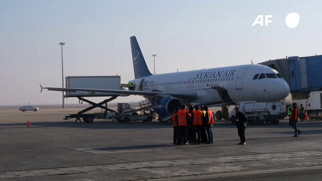 Voos internacionais são retomados no aeroporto de Damasco