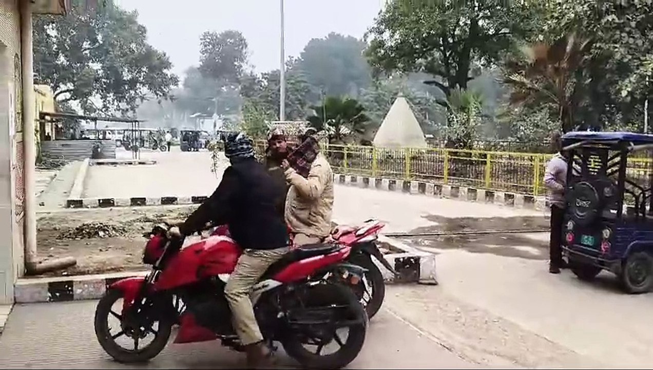 अमेठी में रेलवे स्टेशन परिसर में नमाज अदा करने का वीडीओ हुआ वायरल बीजेपी नेताओं में आक्रोश