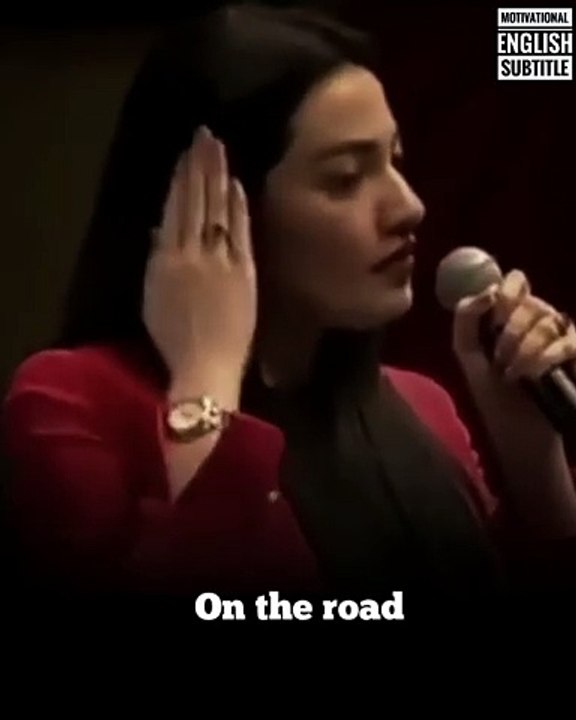 Never lose a person who always stand behind you #muniba mazari