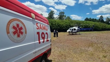 Mulher tem lesões gravíssimas após ser esmagada por cardan de trator