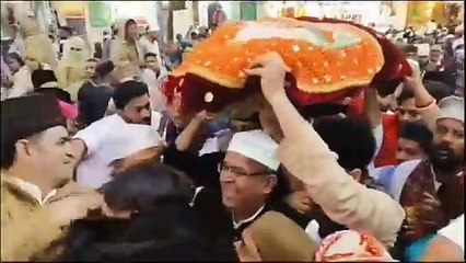 ख्वाजा के दर पर सीएम शर्मा और कांग्रेस के राष्ट्रीय अध्यक्ष खड़गे सहित कई राजनेताओं की चादर हुई पेश