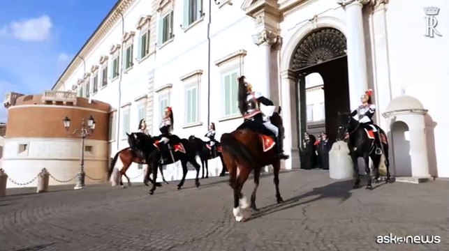 Solenne cambio della Guardia al Quirinale per la Festa del Tricolore