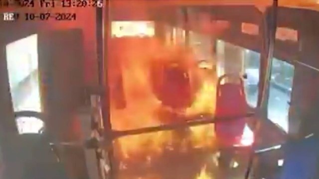 Cayeron presuntos responsables de quemar un bus y cometer homicidios en Soledad