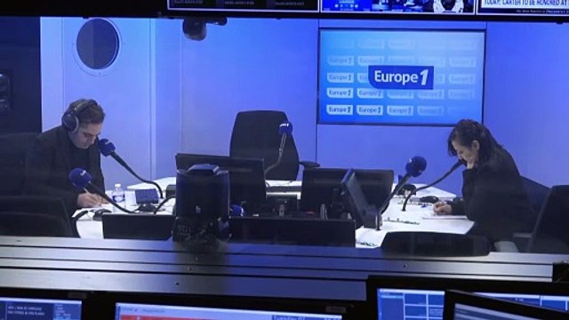 Attentats de janvier 2015 contre Charlie Hebdo et l’Hyper Cacher : à Strasbourg, une cinquantaine de personnes rendent hommage aux victimes