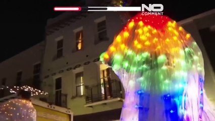 New Orleans organizza la prima sfilata carnevalesca pochi giorni dopo l'attacco mortale