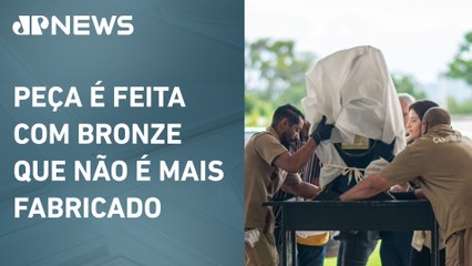 Relógio vandalizado no 8 de janeiro retorna a Brasília