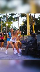 what is going on here you laugh you lose hahaha  😂😂😂