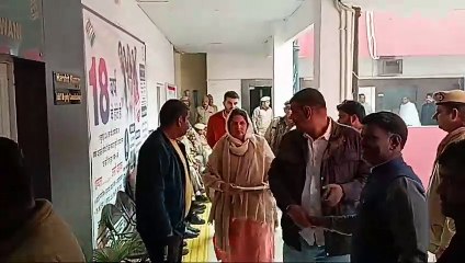 एक बार फिर चेयरपर्सन बनी अनिता मलिक : भिवानी जिला परिषदचेयरपर्सन अनीता मलिक के खिलाफ अविश्वास प्रस्ताव गिरा