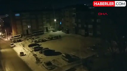 Erzurum'da 4,5 büyüklüğünde deprem! Çevre illerden de hissedildi