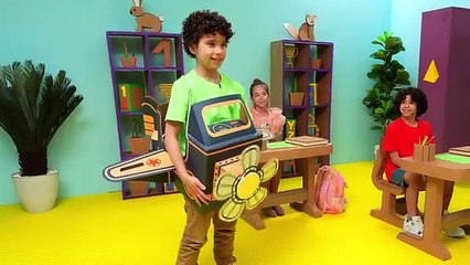 Cardboard SCHOOL Adventure for kids
