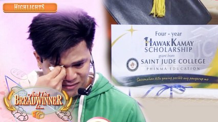 Breadwinner na si Joseph, nakatanggap ng FULL scholarship | It's Showtime | Breadwinner
