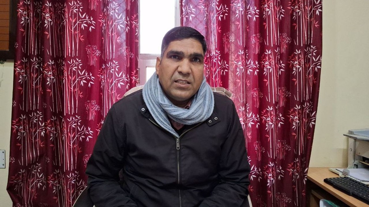 पॉली हाउस लगाकर 4 हजार वर्ग मीटर में किसान कमा रहे 8 से 10 लाख रुपए सालाना