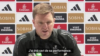 Newcastle - Howe "ravi" de la performance d'Isak face aux Gunners