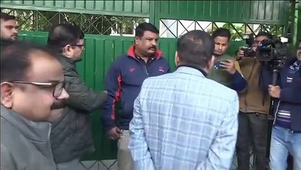 मुख्यमंत्री आतिशी मार्लेना से दिल्ली भाजपा अध्यक्ष के 4 सवाल ? बतायें 17 ए.बी. मथुरा रोड़ किसको आवंटित बंगला है - वीरेन्द्र सचदेवा