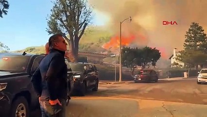 Los Angeles'ta yangın: Binlerce kişi tahliye edildi, OHAL ilan edildi