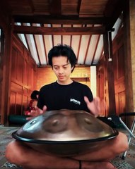 Siapa Sangka? Bisma Karisma Mahir Main Handpan!