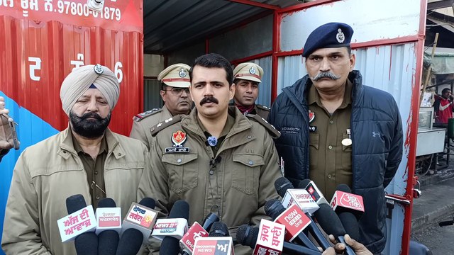 ਮੋਗਾ ਪੁਲਿਸ ਨੇ ਲੁੱਟਾ ਖੋਹਾਂ ਦੀਆ ਵਾਰਦਾਤਾਂ ਨੂੰ ਨੱਥ ਪਾਉਣ ਲਈ ਤੇ ਟ੍ਰੈਫਿਕ ਦੀ ਸਮੱਸਿਆ ਨੂੰ ਹੱਲ ਕਰਨ ਲਈ ਮੋਗਾ 'ਚ ਬਣਾਏ 9 Beat Point, ਕੀ ਹੁਣ ਸੁਧਰਨਗੇ ਮੋਗਾ ਦੇ ਹਾਂਲਾਤ ?