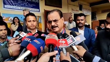 বৰপেটাত গুণোৎসৱৰ বৰ্হিমূল্যায়ক হিচাপে উপস্থিত থাকে জিলাখনৰ অভিভাৱক মন্ত্ৰী চন্দ্ৰমোহন পাটোৱাৰী।‌ সন্তোষ প্ৰকাশ কৰিলে মন্ত্ৰী চন্দ্ৰমোহন পাটোৱাৰীয়ে ৷