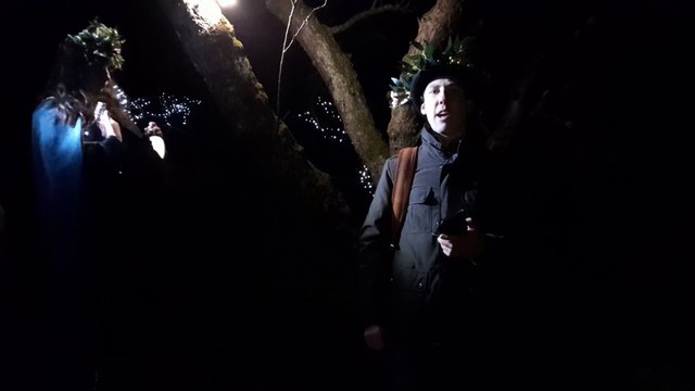 Joe Mallinson leads the singing at Porlock's 2025 wassail, filmed by George Ody.