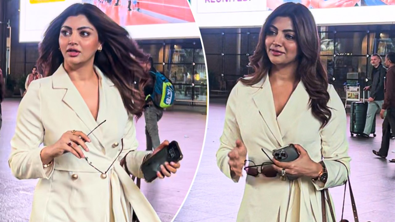 Akanksha Puri का मुंबई एअरपोर्ट पर दिखा Stunning Look