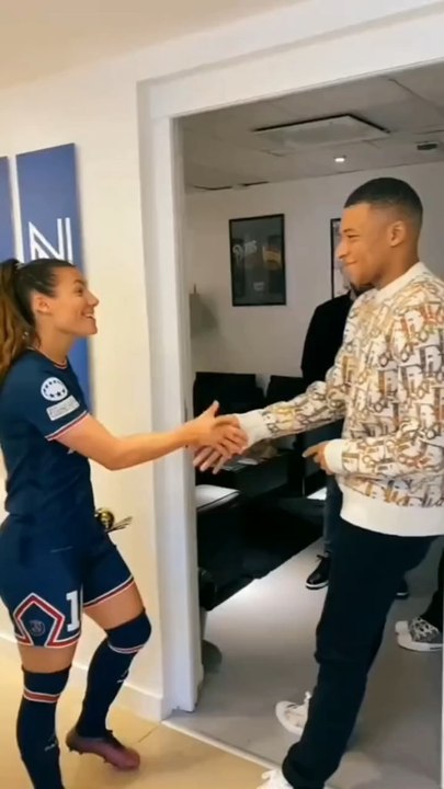 Sakina refuse de sortire avec Kylan