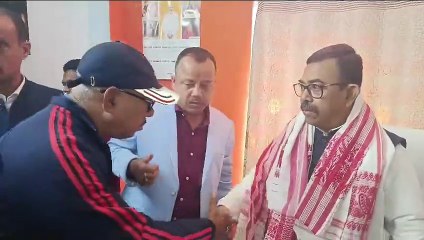 নিষ্কীয় পুৰণি  বিজেপি কৰ্মীক আৰ ন-পুৰণি কৰ্মীক লগতে লৈ আগৱাঢ়ি যোৱা সকল্প নৱ নিযুক্ত সভাপতি   ----পঞ্চায়ত নিৰ্বাচনত জিলা পৰিষদ আৰু আঞ্চলিক পৰিষদ আজুৰি অনা বাবে কাম কৰা পৰিকল্পনা।