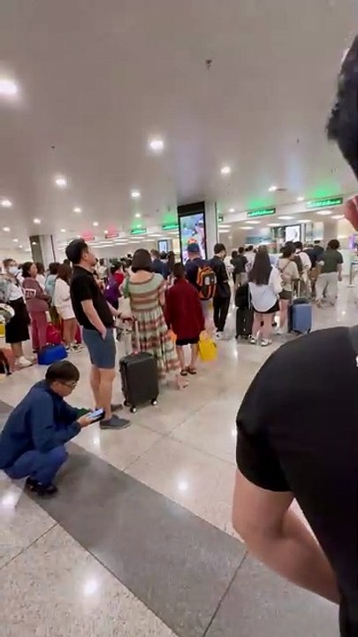 “Very busy airport of Hanoi 🇻🇳