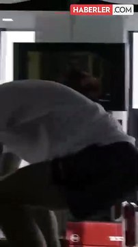 Milli futbolcu Enes Ünal sezonu kapattı