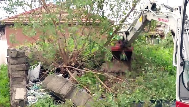 Messina, dopo il rogo al rione Taormina giù altre 10 baracche