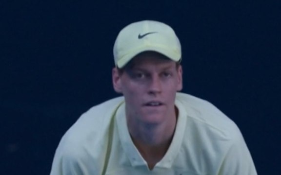 Sinner: prima degli Australian Open, match d'esibizione a Melbourne