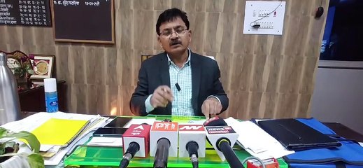 एम्बुलेंस कर्मियों ने मरीज रास्ते से लौटाया,परिजन जोड़ते रहे हाथ, वीडियो वायरल। सीएमओ ने कहा गलतफहमी में एलॉट मरीज छुटा था दोनो घायल थे इसलिए दोनो को लाया बाकी आरोप निराधार