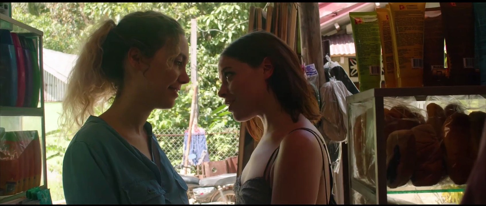 TRAPPED MÖRDERISCHE TIEFE Film