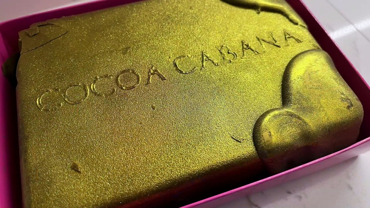 Dubai chocolate - what is it and what does it taste like?