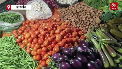 सब्जियों के दाम में गिरावट, यहां 100 रुपये में मिल रही है झोला भर कर सब्जियां