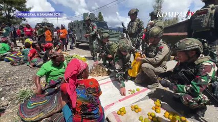 TNI Gelar Program Belanja Sayuran ke Mama Papua Guna Dukung Ekonomi Warga