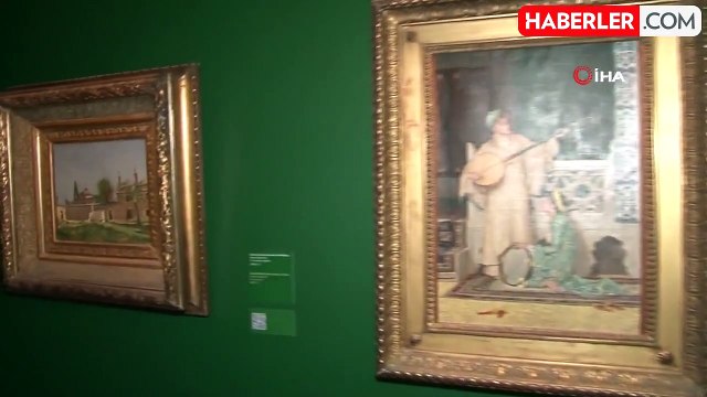 Taksim'de Osman Hamdi Bey'in ünlü tablosu 'Kaplumbağa Terbiyecisi'nin iki versiyonu sergileniyor