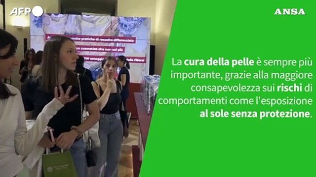 ANSA VERIFIED - E' vero che usare le creme anti-age fin da adolescenti puo' ridurre i danni da invecchiamento cutaneo?