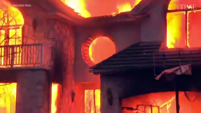 Thousands Flee as Los Angeles Firefighters Battle Multiple Blazes Exacerbated by Strong Winds