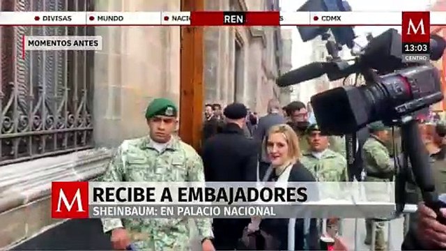 Cónsules y embajadores llegan a Palacio Nacional para reunirse con Claudia Sheinbaum