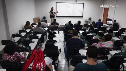 Investimento com cursos preparatórios pode chegar a R$ 2.170, aponta concurseiro